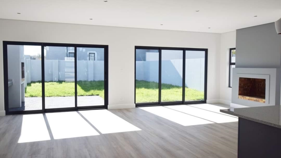 3 Bedroom Property for Sale in Sandown Western Cape